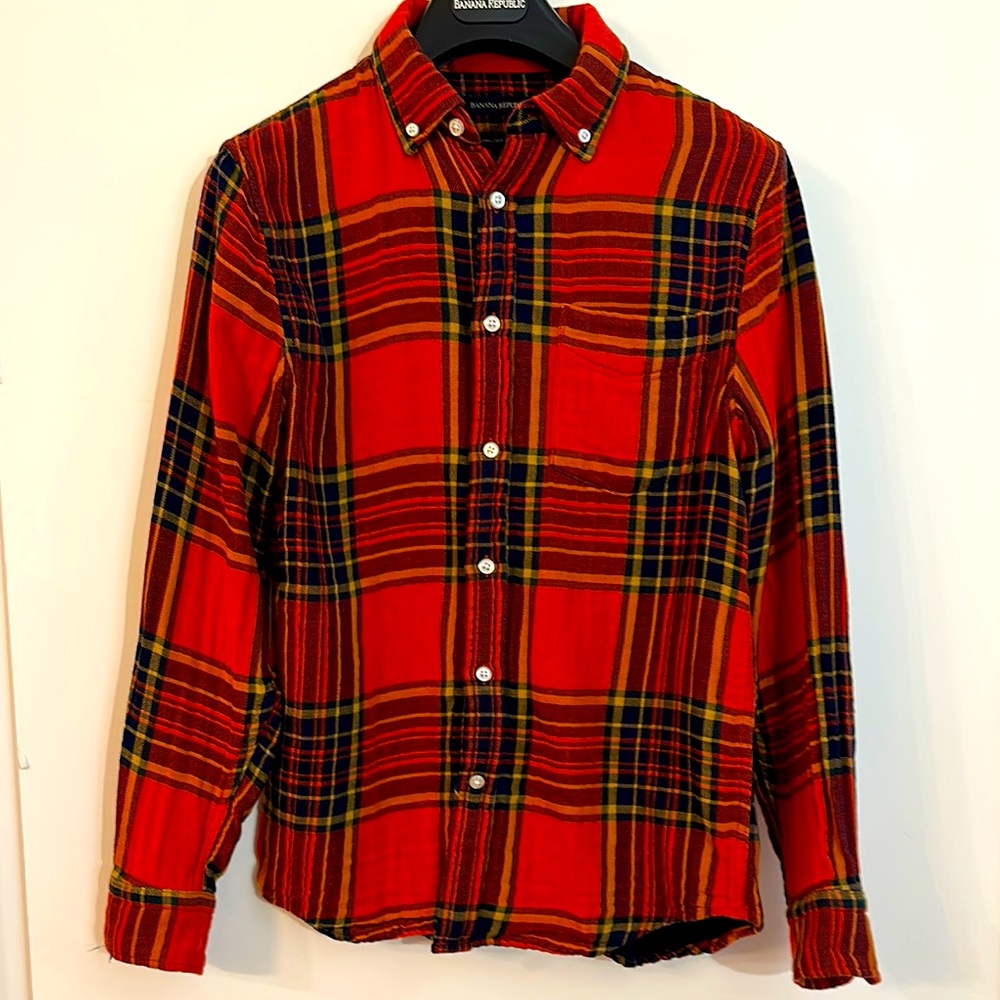Banana Republic Red and Yellow Plaid Button Down Shirt Size Small